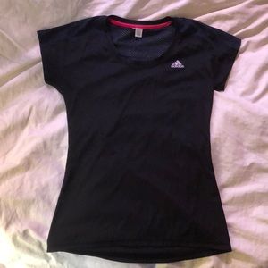 ✨SALE✨Black ADIDAS workout shirt